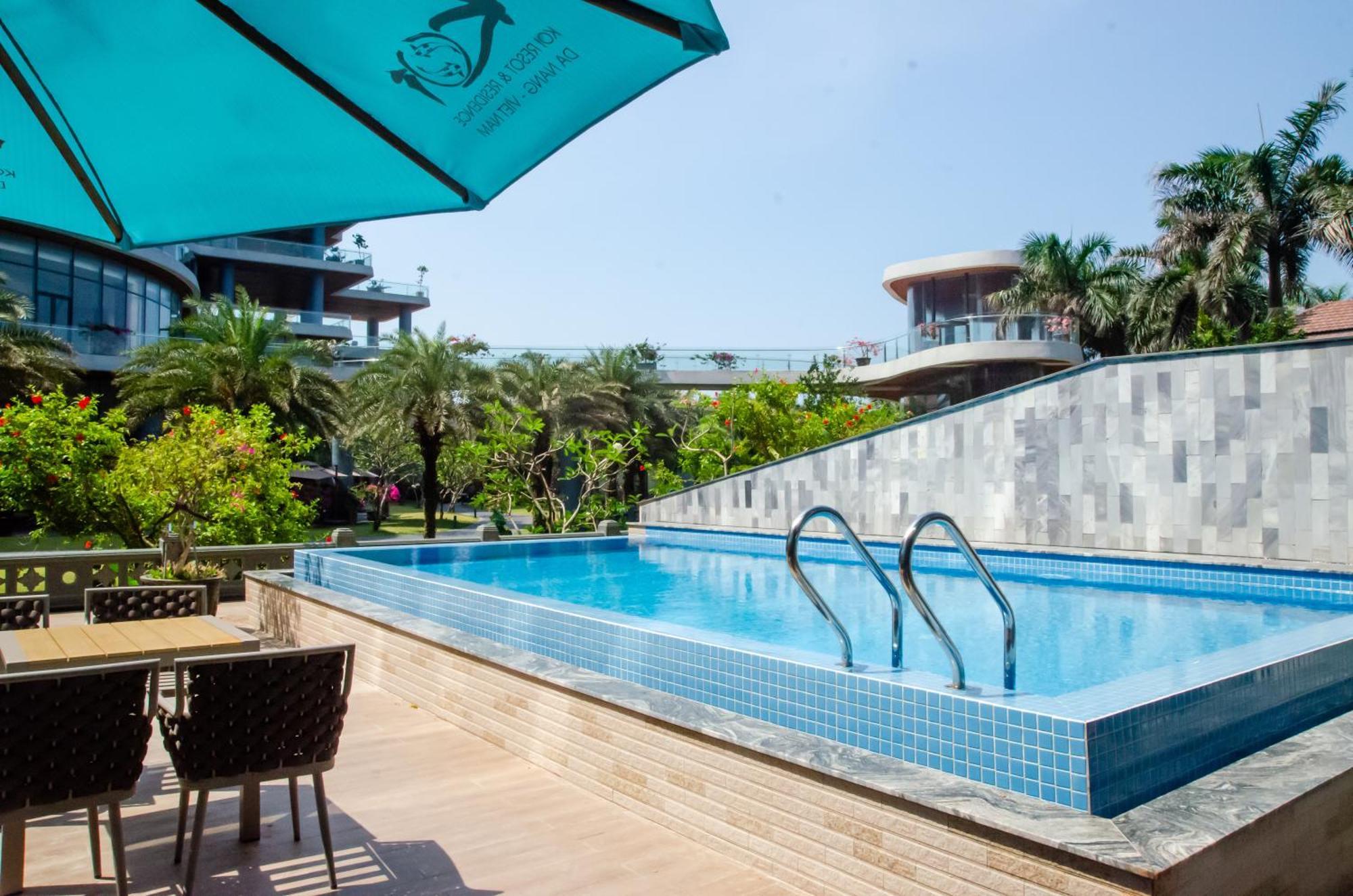 Koi & Khu nghỉ mát